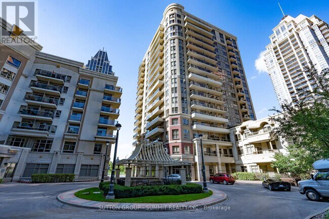 Photo du bâtiment - 350-350 Princess Royal Dr