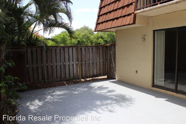 Foto del edificio - 2 br, 2 bath House - 5216 Cedarbend Dr #3