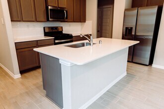 Building Photo - 27015 Bel Air Pt Ln