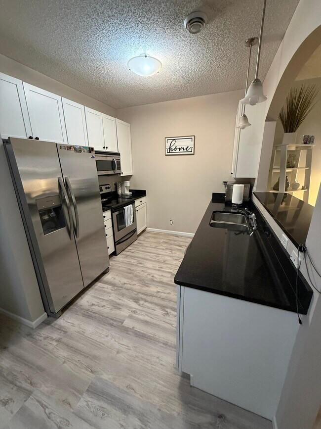 Foto del edificio - 452 W 84th St