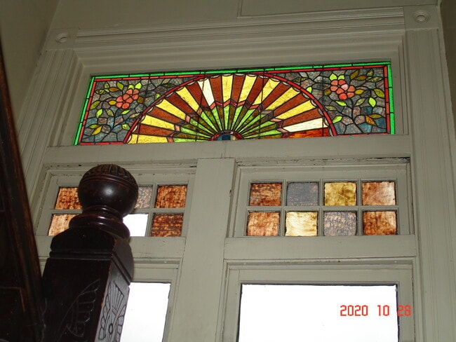 Building Photo - 222 S Highland Ave