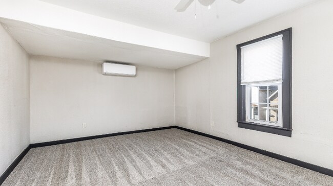 Foto del edificio - 1208 Rhomberg Ave