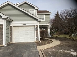 Building Photo - 1343 Cranbrook Ct