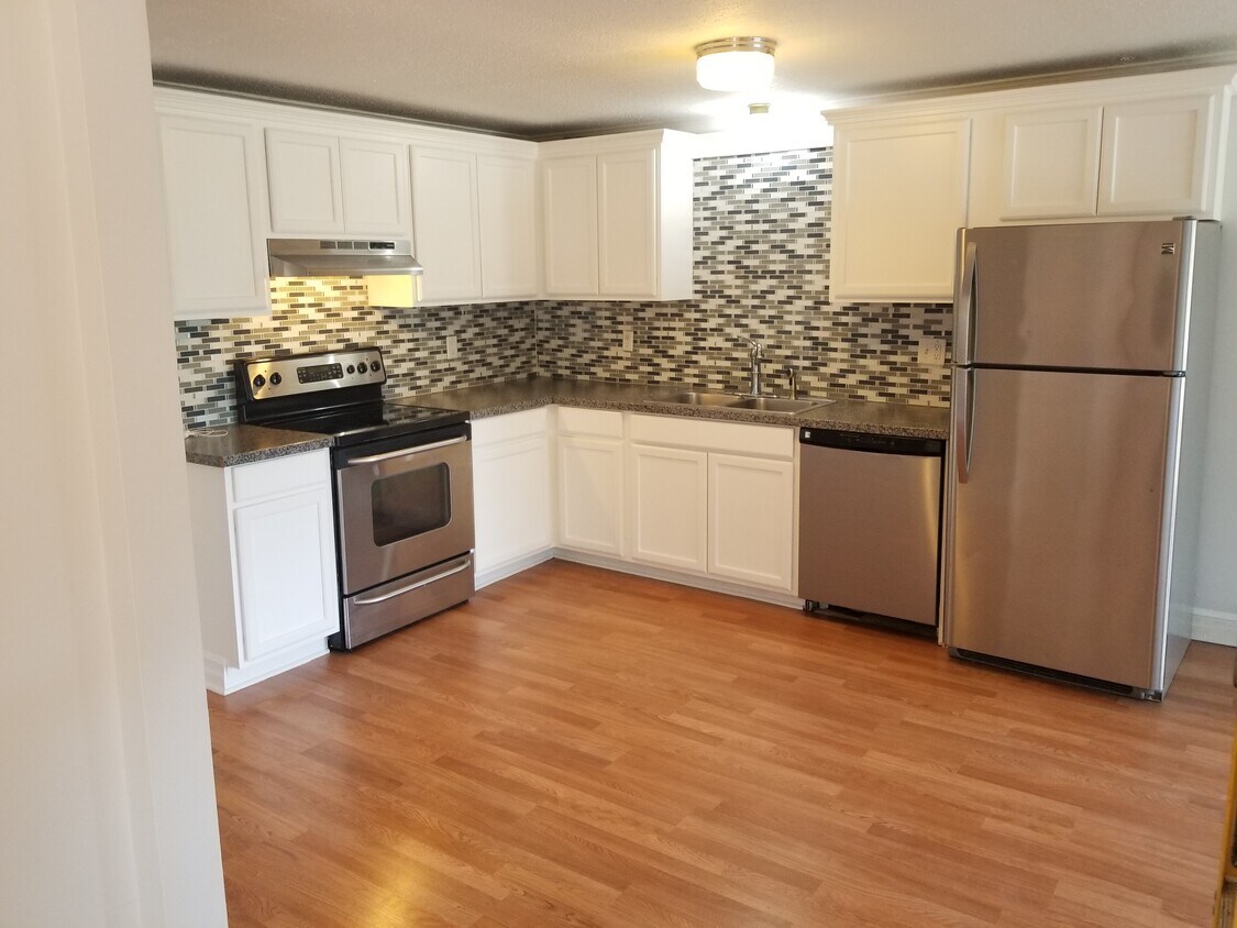 184 Gibbons Ct, Atco, NJ 08004 House Rental in Atco, NJ