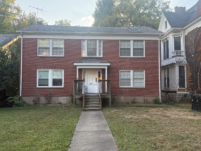 Foto del edificio - 118 1/2 Kennedy Ave