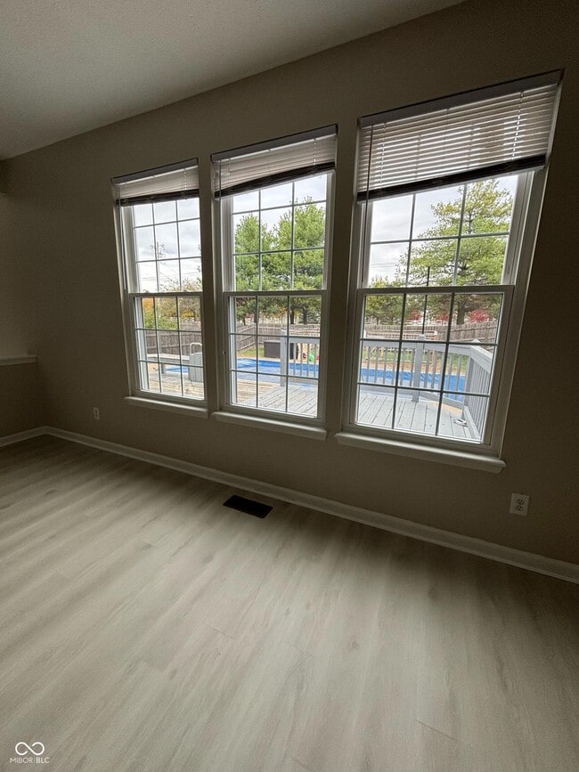 Building Photo - 17201 Shadoan Way