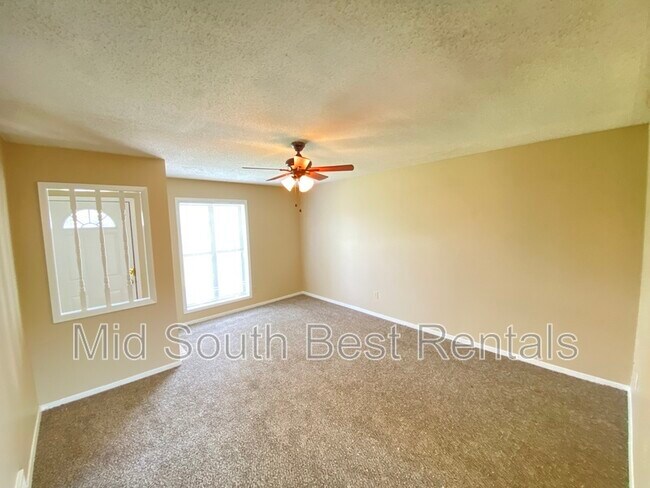Building Photo - 3500 Dawnridge Dr