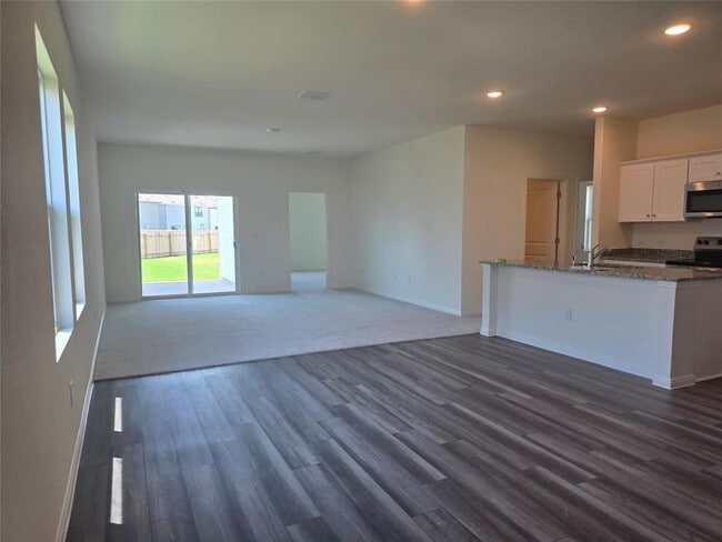 Building Photo - 501 McFadin Wy
