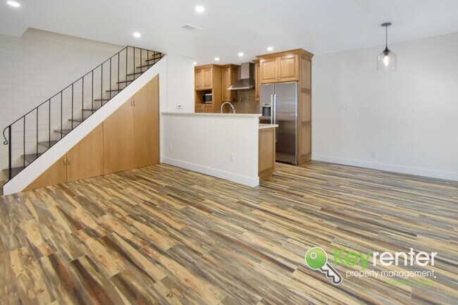 Building Photo - Beautifully Updated 2 Bedroom Condo in Desirable West Pleasanton Foothills