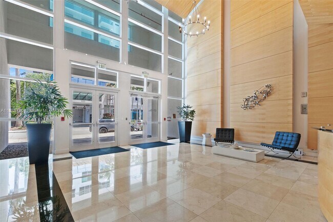 Foto del edificio - 350 NE 24th St