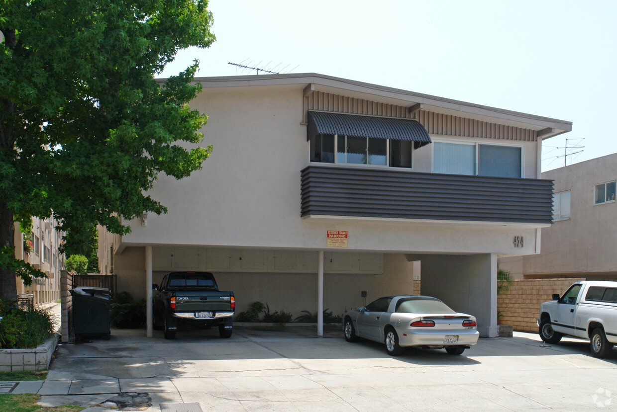 Building Photo - 424 S Sherbourne Dr