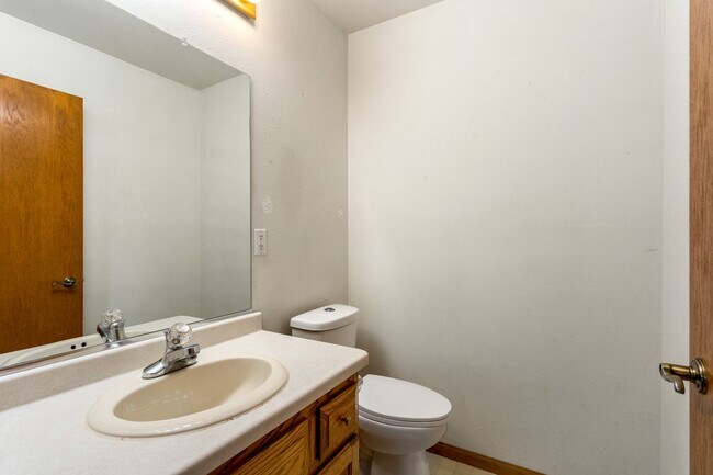 Building Photo - 70/72 Kope Avenue