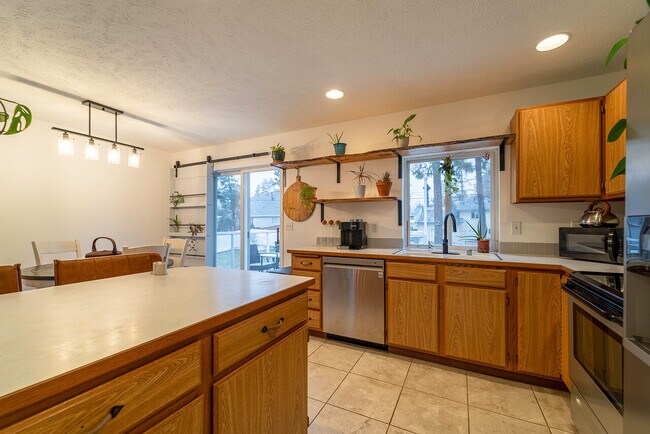 Foto del edificio - 4011 E 31st Ave