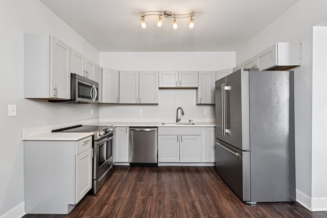 Downtown/Single family/$500 Move-In Special!! - Remodeled Single-Family Home