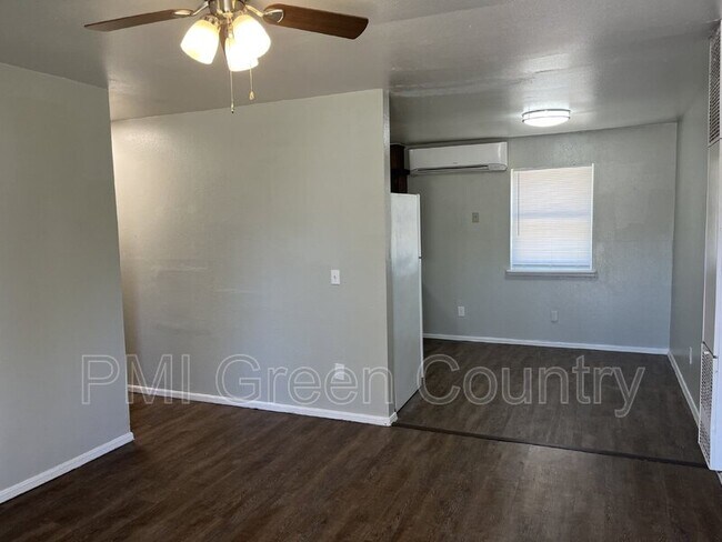 Building Photo - 618 N Fairland Ave