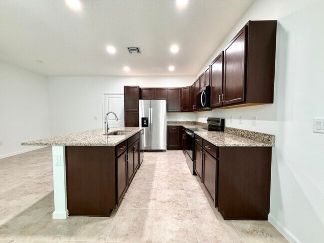 Foto del edificio - 4093 S Longwood Lk Sq