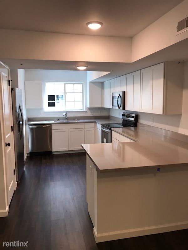 Building Photo - 314 Bordeaux Way