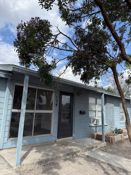 Building Photo - 139 Trudell Dr