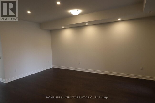 Building Photo - 142 Falby Rd