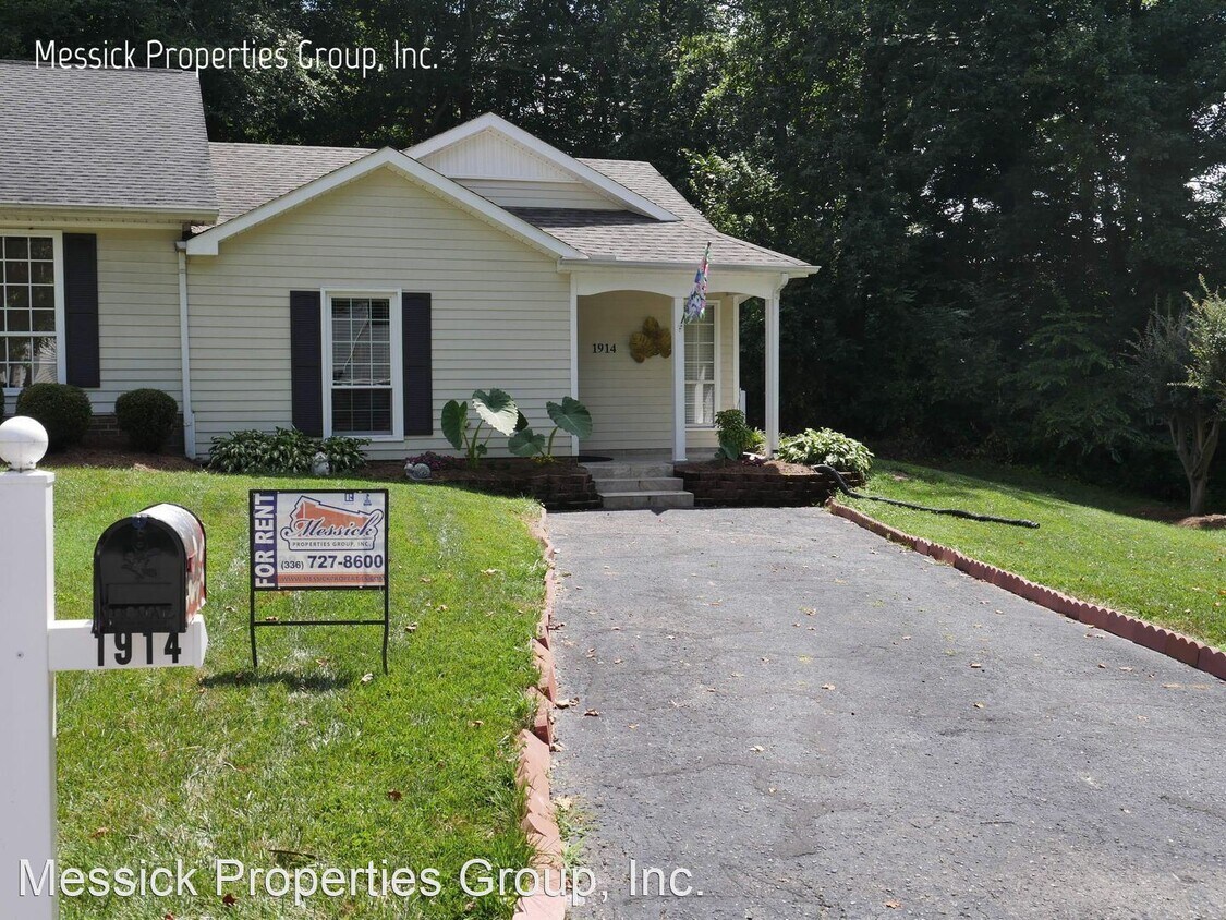Primary Photo - 2 br, 1 bath House - 1914 Saffron Place