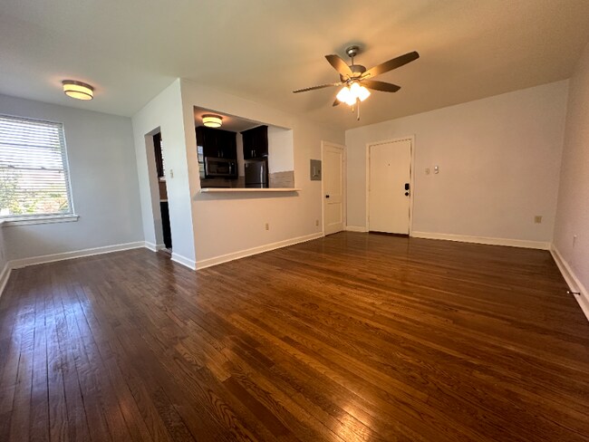 Foto del edificio - 1717 S Louisiana St