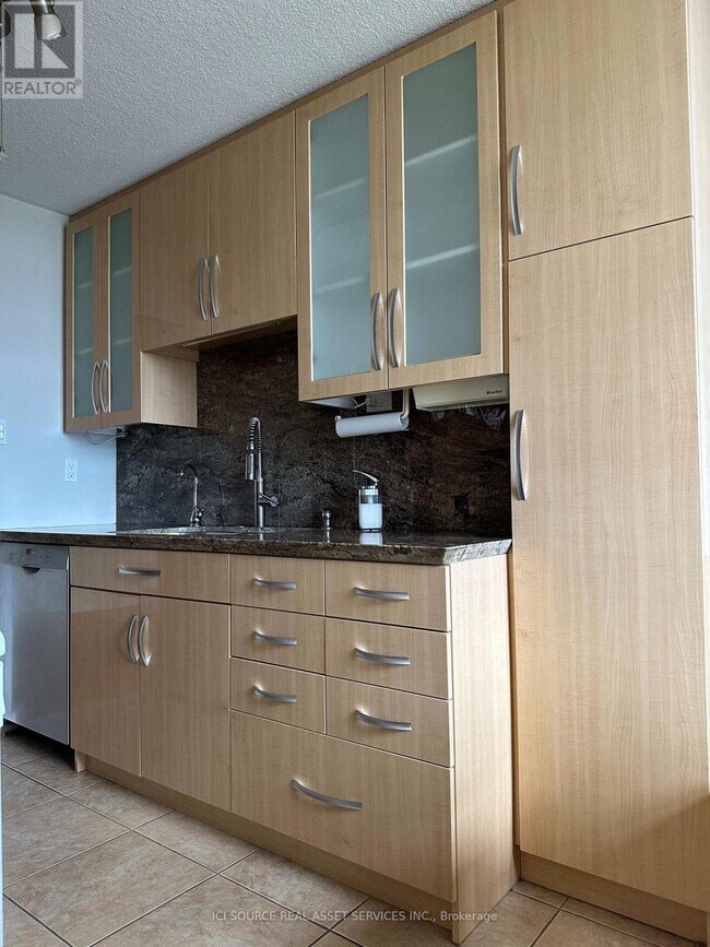 Building Photo - 205 Hilda Ave