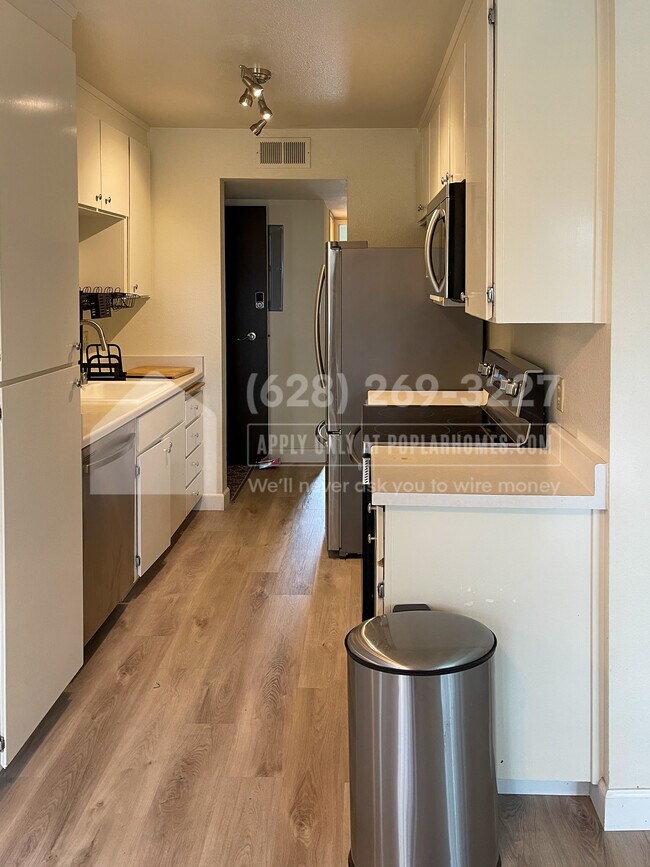 Foto del edificio - 283 Tradewinds Dr