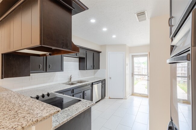 Foto del edificio - 11776 S Kirkwood Rd