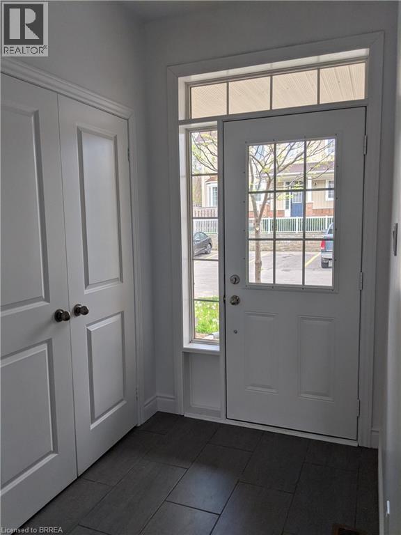 Photo du bâtiment - 21 Diana Ave