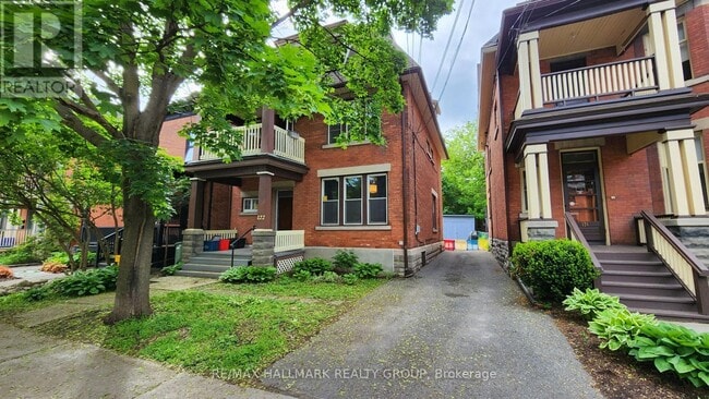 Building Photo - 122-122 Fourth Ave