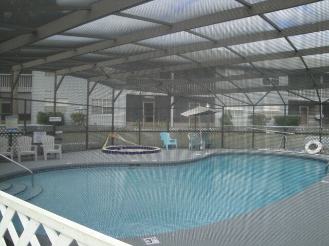 Building Photo - DEBARY CONDO  call  Sheila  Campbell 407-6...
