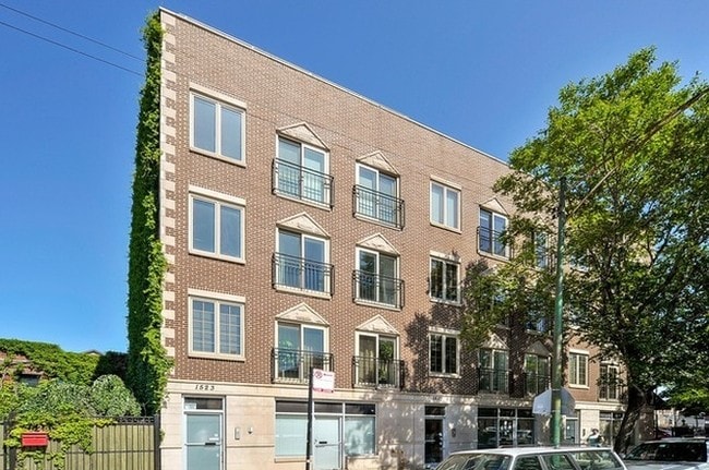Building Photo - 1523 N Ashland Ave