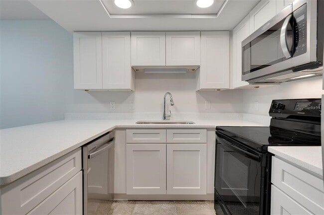 Foto del edificio - 39 Windtree Ln