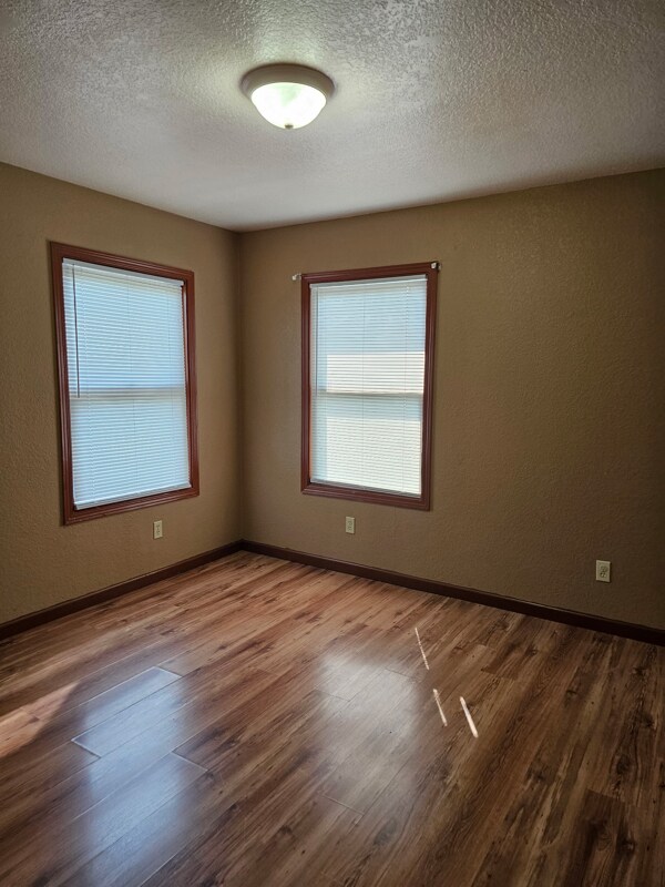 Foto del edificio - 4558 Knoxville Hwy