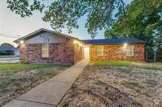 Building Photo - 4401 Tiptop St
