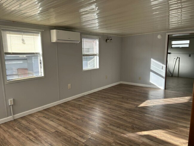 Foto del edificio - 38706 Daughtery Rd