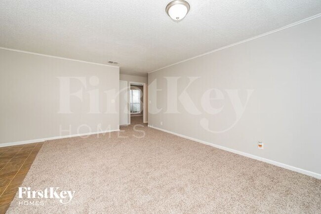 Building Photo - 5538 Lofty Pines Cir S