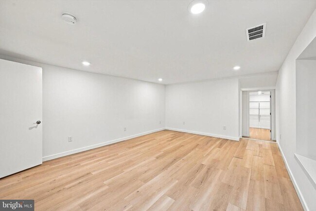 Foto del edificio - 400 N Front St