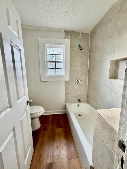 Foto del edificio - 1075 Kney St