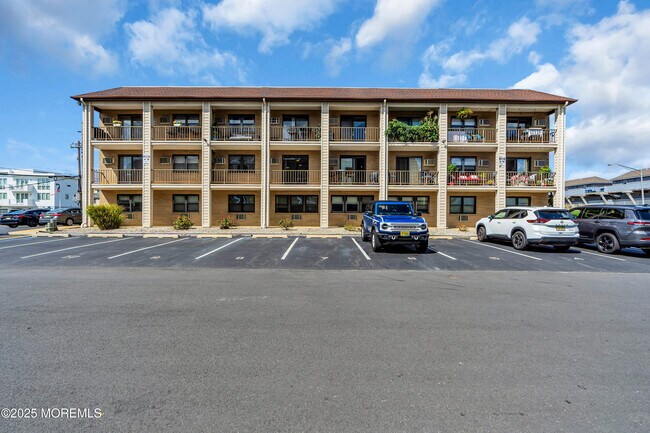 Foto del edificio - 1492 Ocean Ave