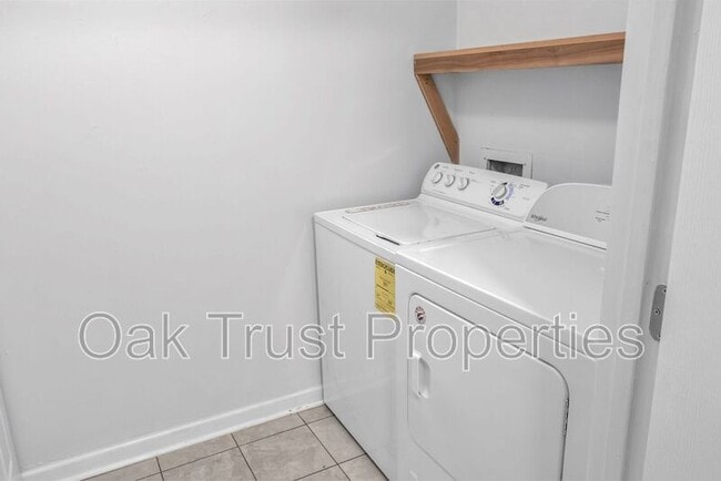 Photo - 1402 Camp Rd Apartment