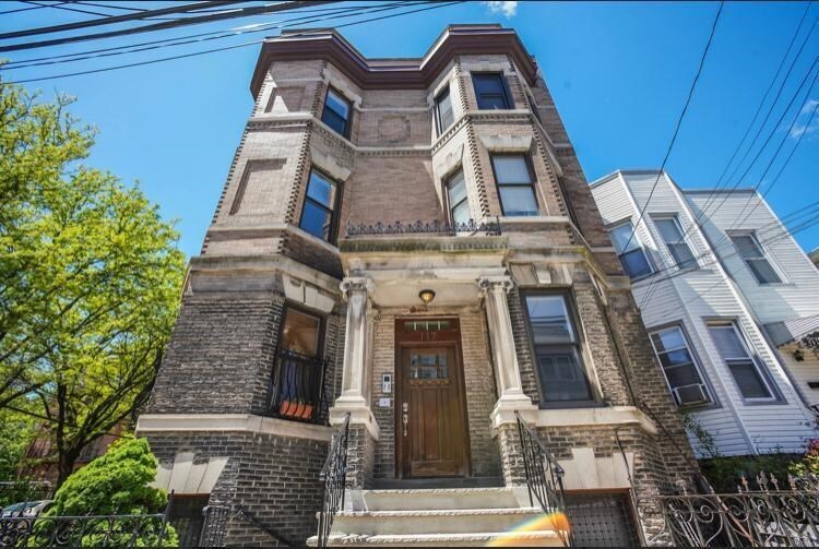 Primary Photo - 117 Ogden Ave