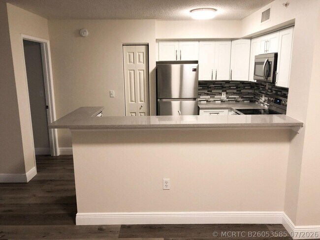 Building Photo - 7808 Sonoma Springs Cir