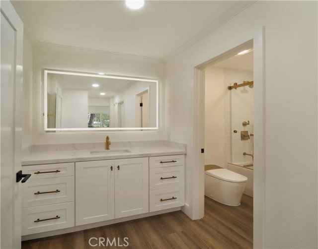 Foto del edificio - 320 Villa Point Dr