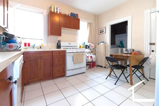 Photo - HOT BRIGHTON LISTING!!!! House