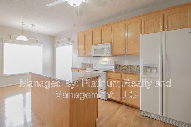 Foto del edificio - 285 Sunny Slope Ct
