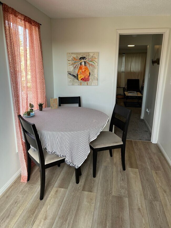 Foto del edificio - WIRED - West Plaza Condo, LLC