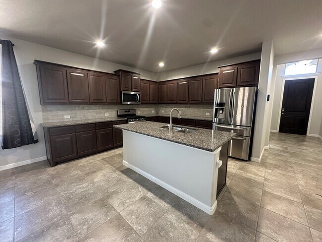 Foto del edificio - 7113 Coyote Rd