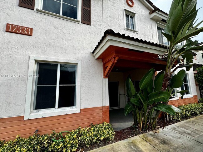 Foto del edificio - 17333 NW 7th Ave
