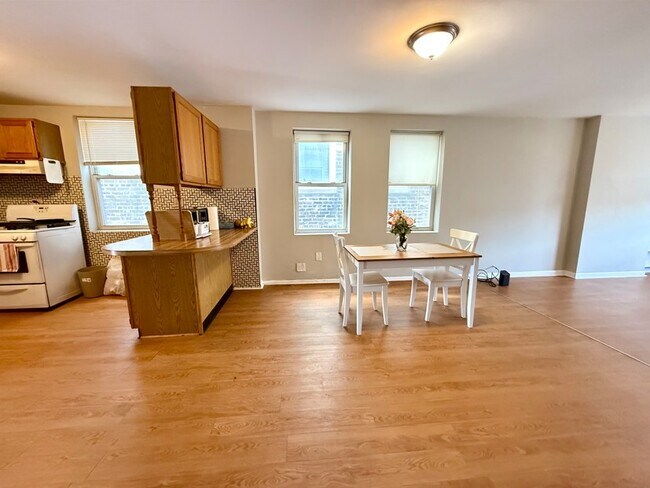 Foto del edificio - 3133 S Princeton Ave